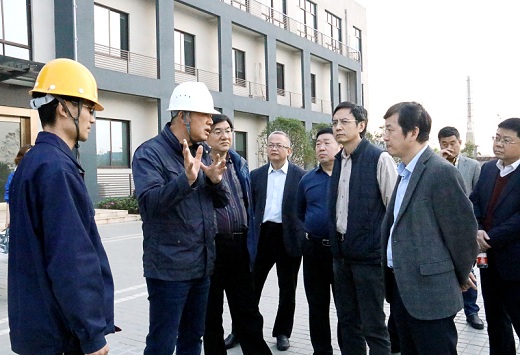 企業(yè)使用洗地機(jī)有效降低清潔成本